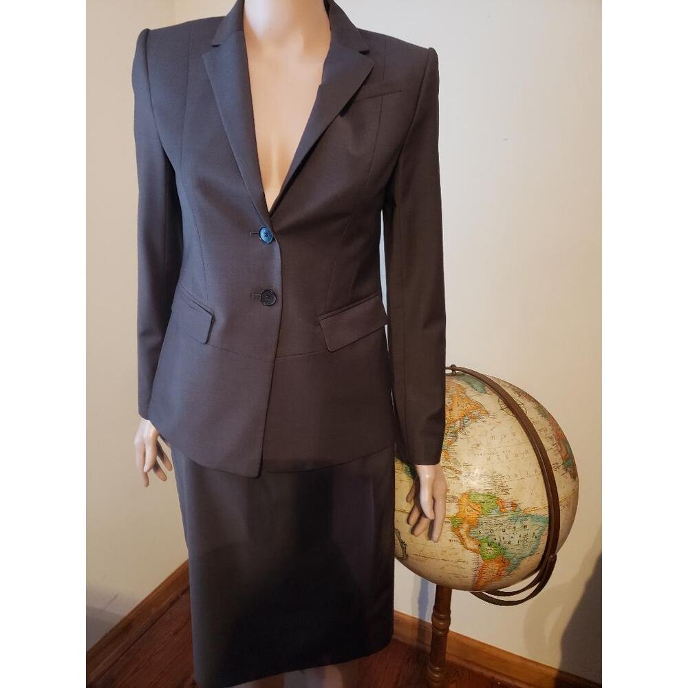 Anne Taylor Women's Suit Brown Size 2P Skirt